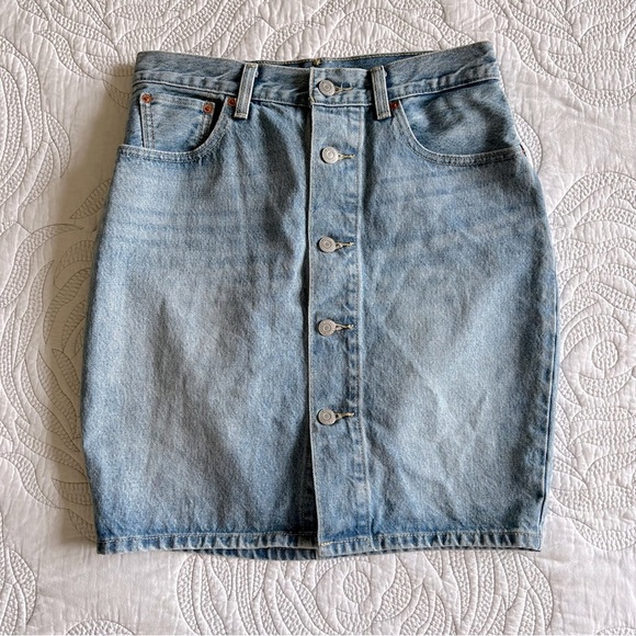Levi's Light Blue Denim Mini Skirt - Picture 3 of 11